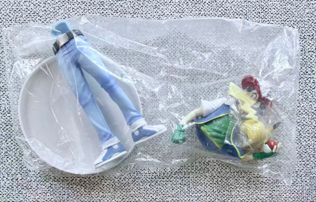 3枚 サトシとミスティ フィギュア 18cm