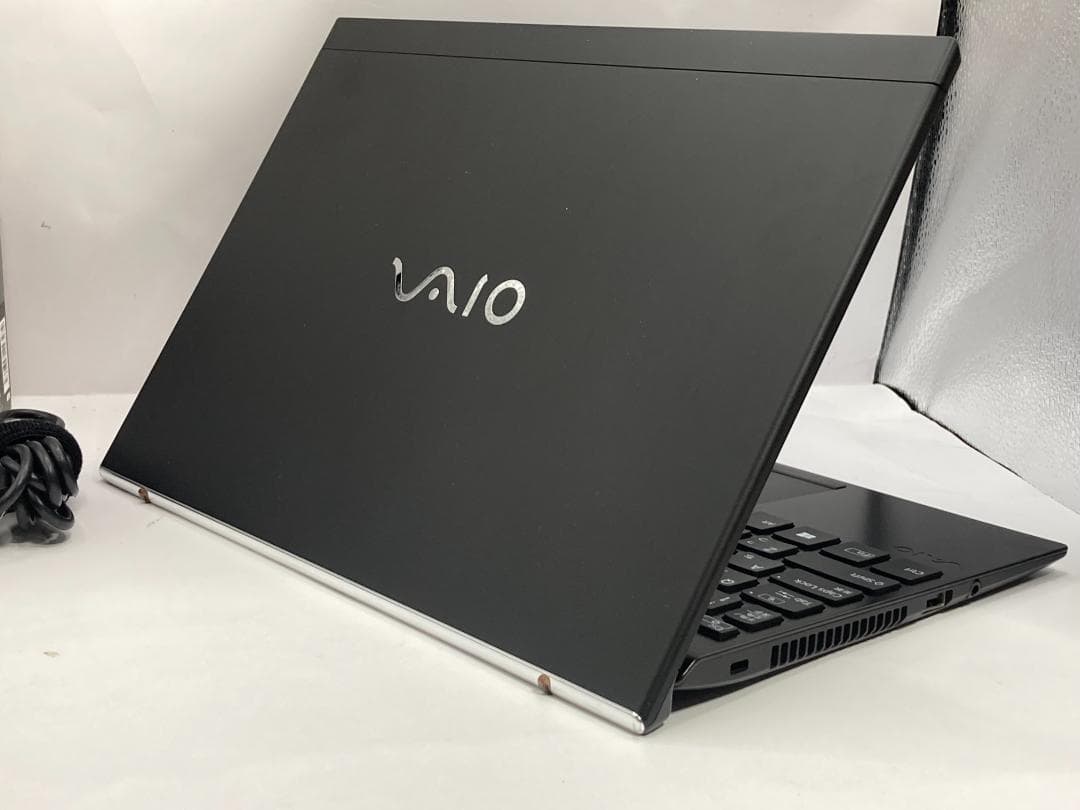 爆速11世代i5/SSD512GB/Office/超軽量887g VAIO