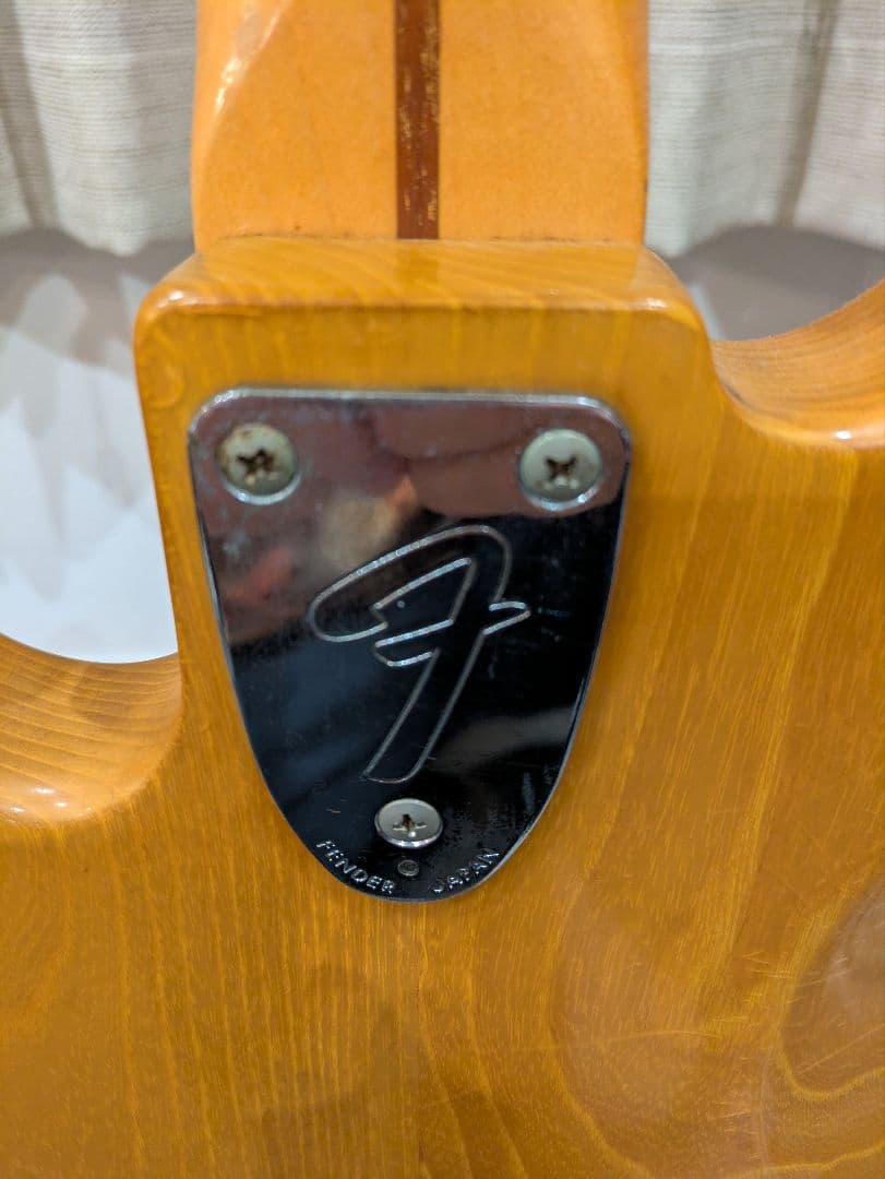 ベース Fender Japan JB75-80