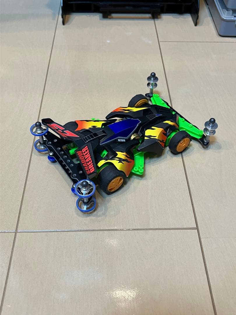 ミニ四駆 4台&ピットボックスセット