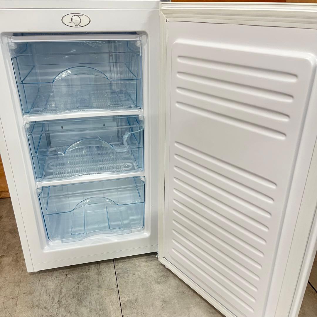 一都三県限定　配送設置無料　1ドア冷凍庫　2018年製　BESTEK 60L