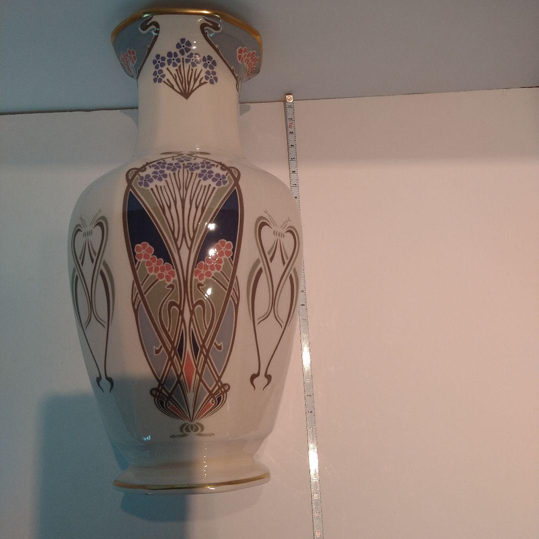 LIBERTY リバティ　アールヌーヴォー風 陶器花瓶