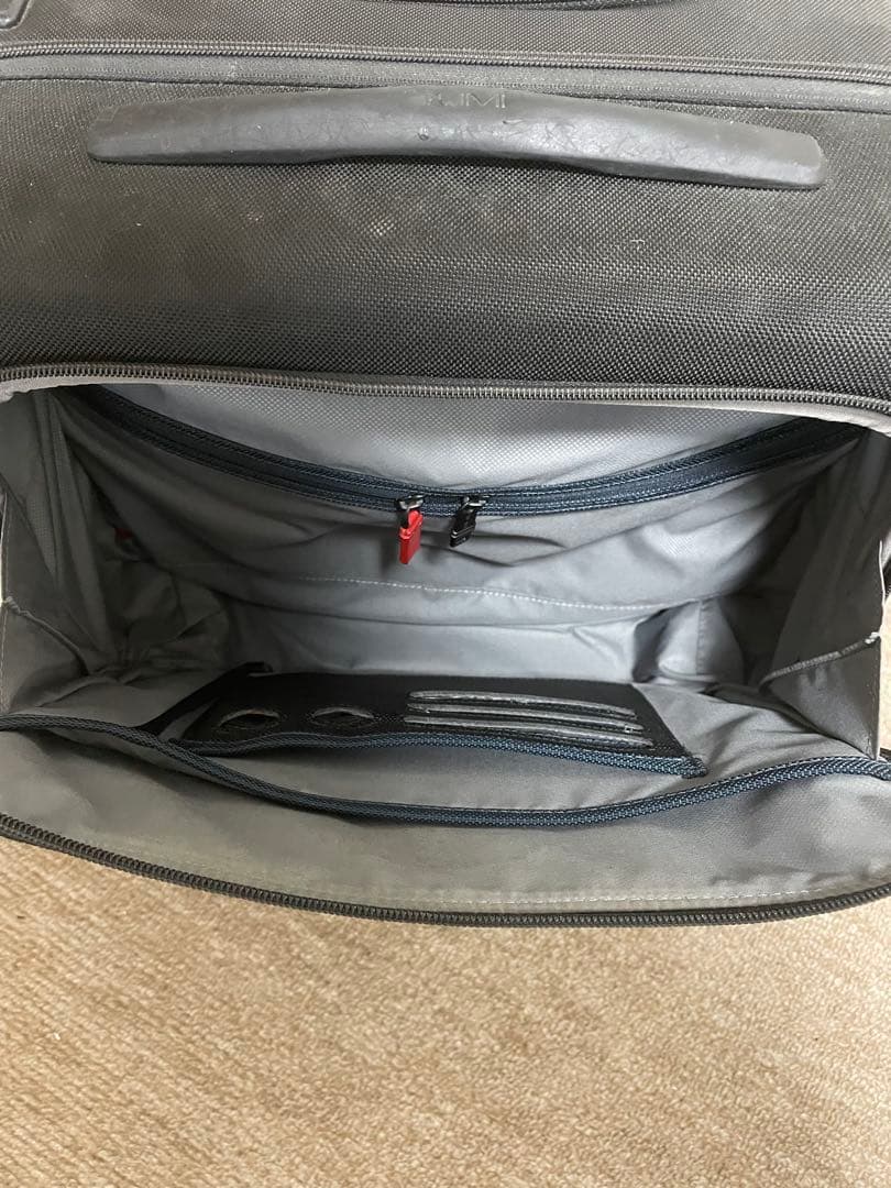 TUMI コンパクト・4ウィール・ブリーフ　ALPHA2 キャリーケース