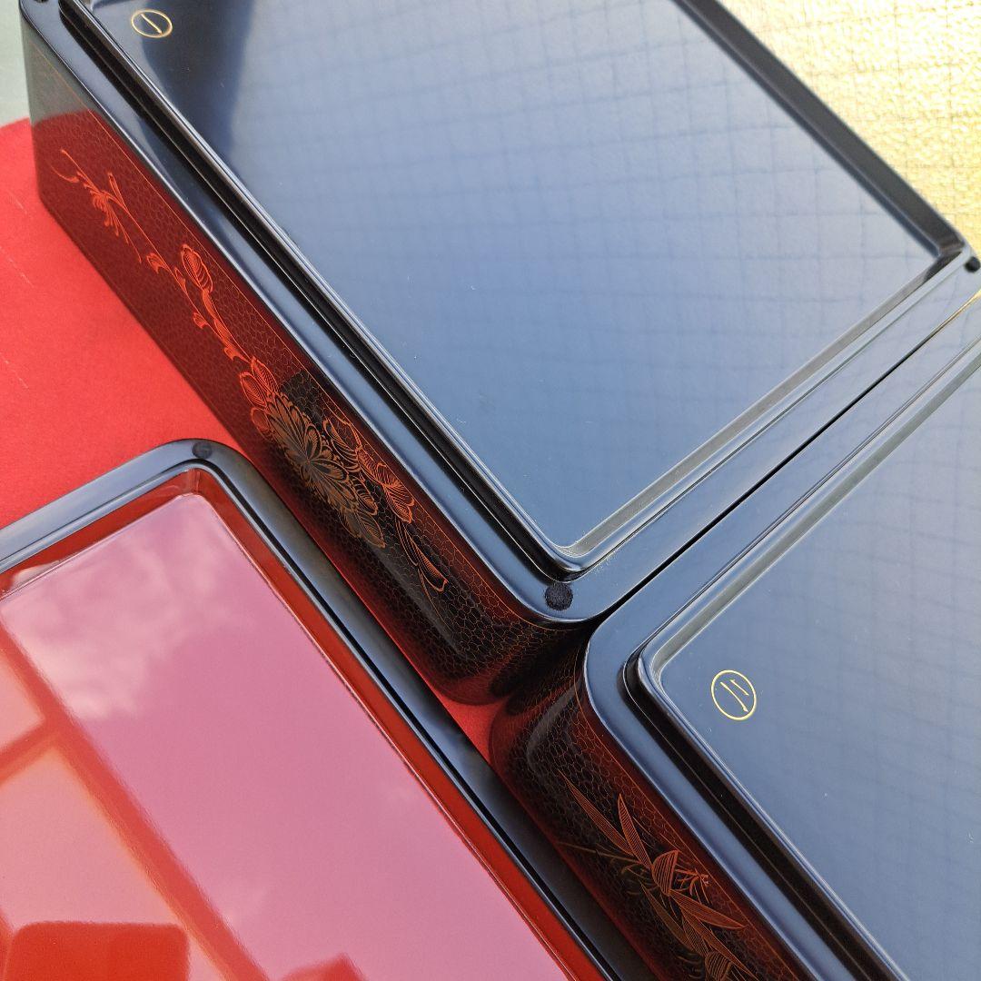 【輪島塗　7.5寸\"2段重箱&重箱台】布着本堅地　沈金\"四君子　未使用品