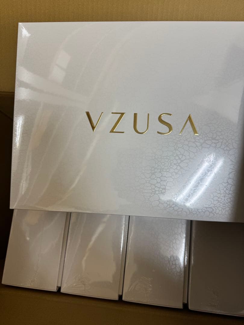 【新品未開封】the Vzusa - メデューサ ロイヤルパープル 美顔器