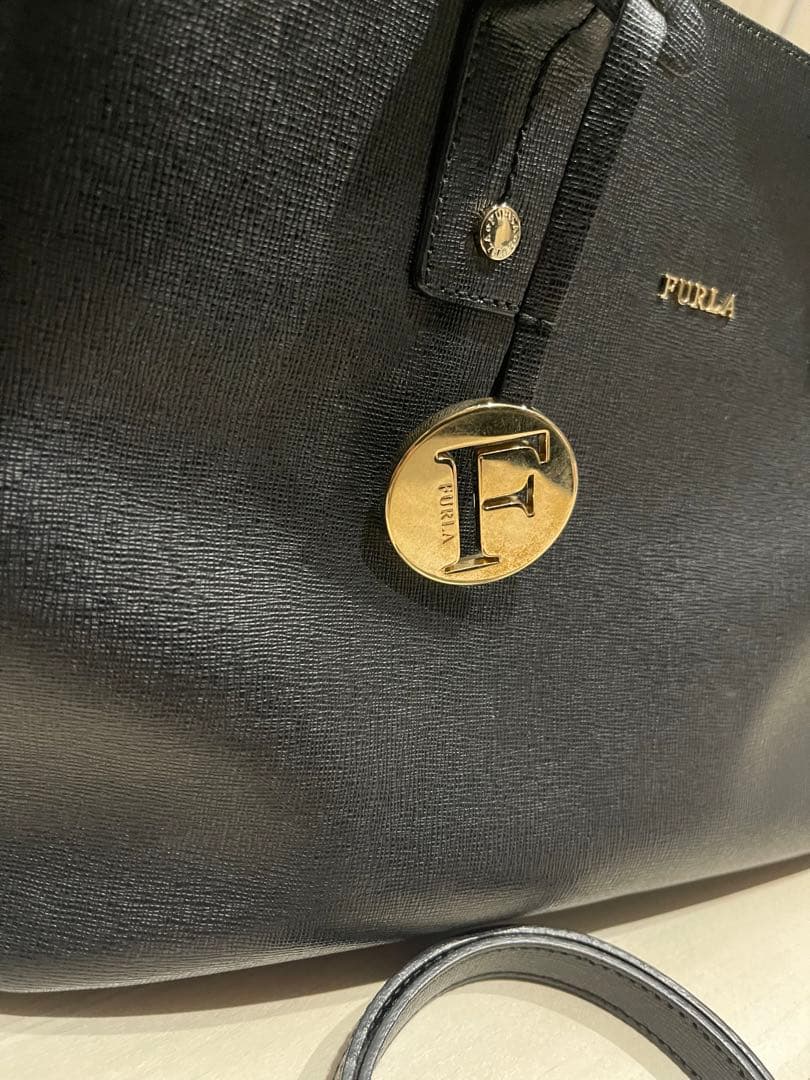 美品 FURLA 2way ショルダーバッグ ハンドバッグ トートバッグ 大容量