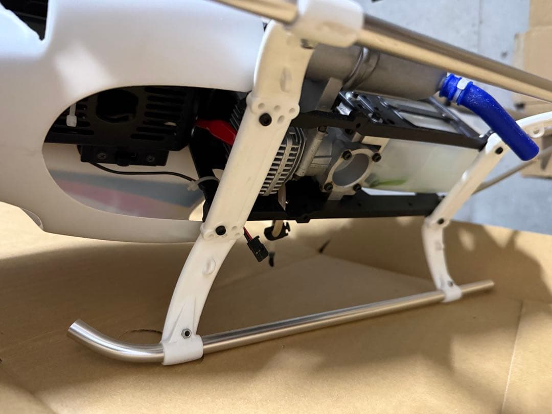 ヒロボー ラジコンヘリコプター