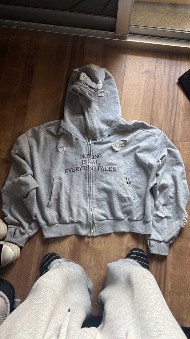 RADIANT パーカー (今のところPOPUP限定) らんくん着用