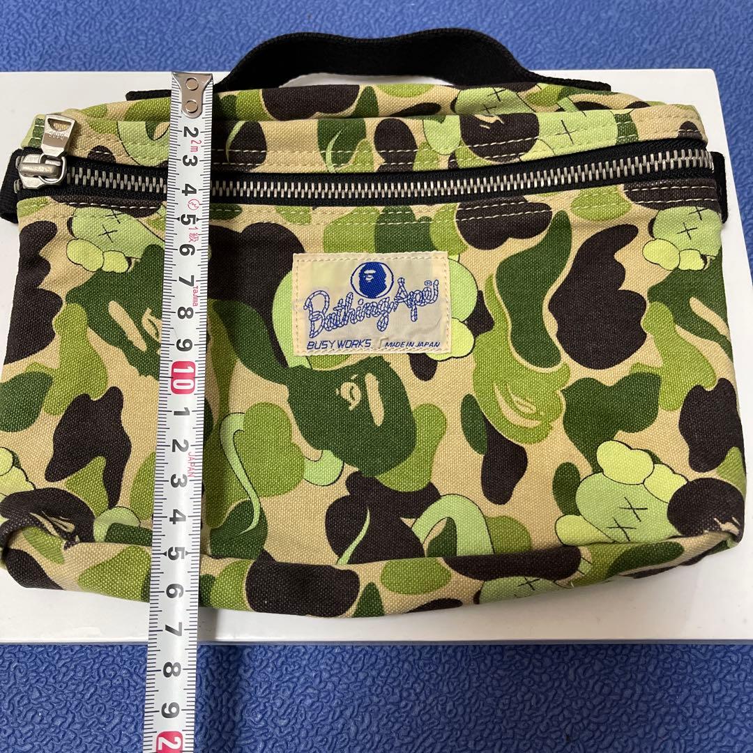 激レア！　　エイプ×カウズ　ポーチ