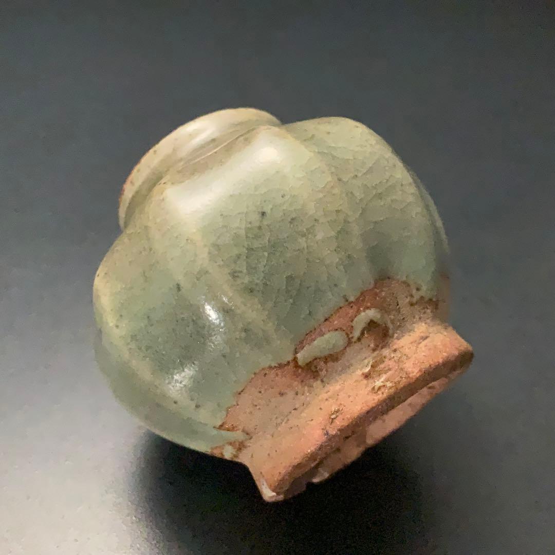 青磁鎬文小壺　タイ　スンコロク　骨董　∅ 5cm R1400ダM