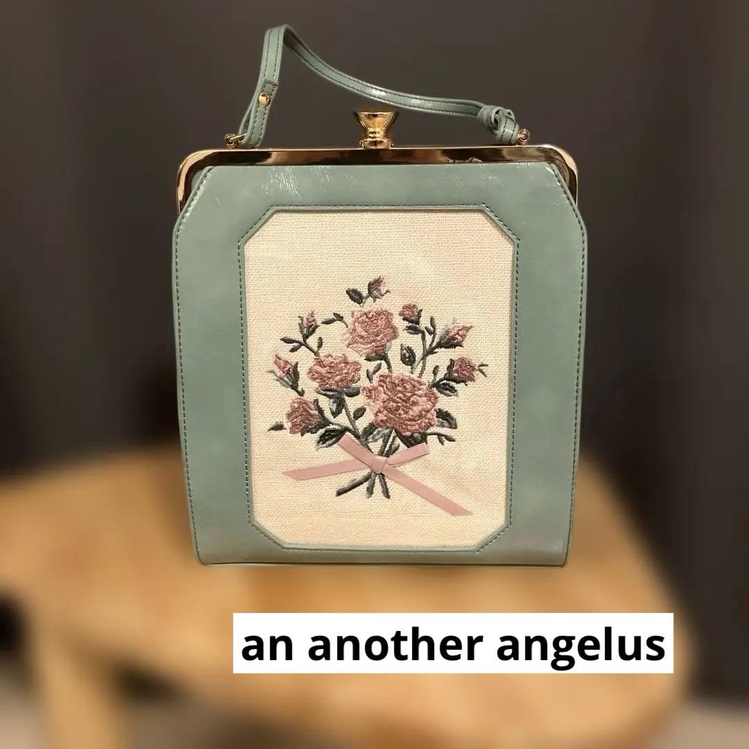 an another angelus　ブーケ刺繍スクエアがま口バッグ