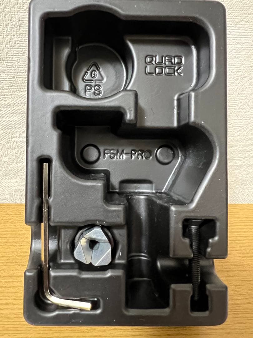 QUAD LOCK クアッドロック　マウント・衝撃吸収ダンパー