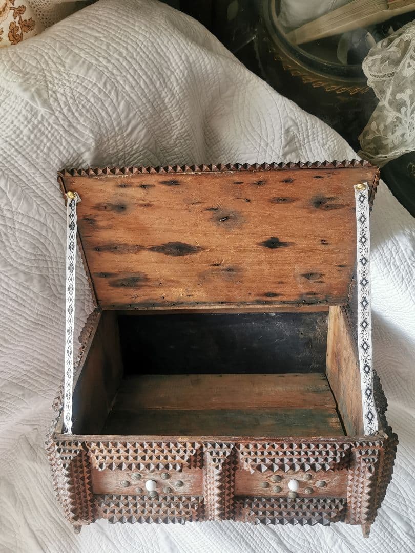 アンティーク トランプアート 木工レース細工ボックス 針箱 フレンチファブリック