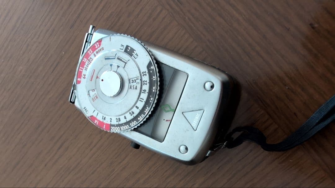 YASHICA YE フィルムカメラ