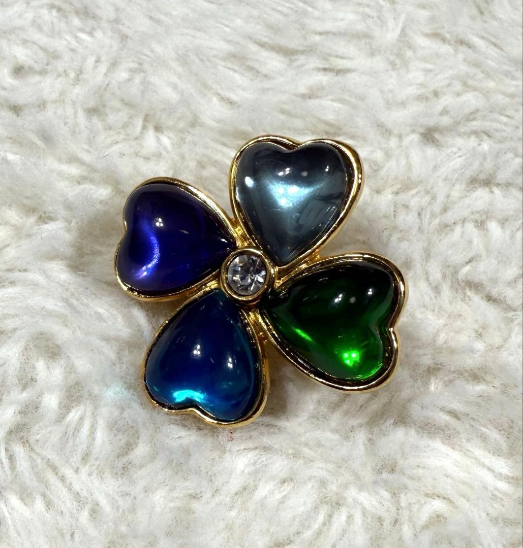 イブサンローラン ブローチ クローバー ハート