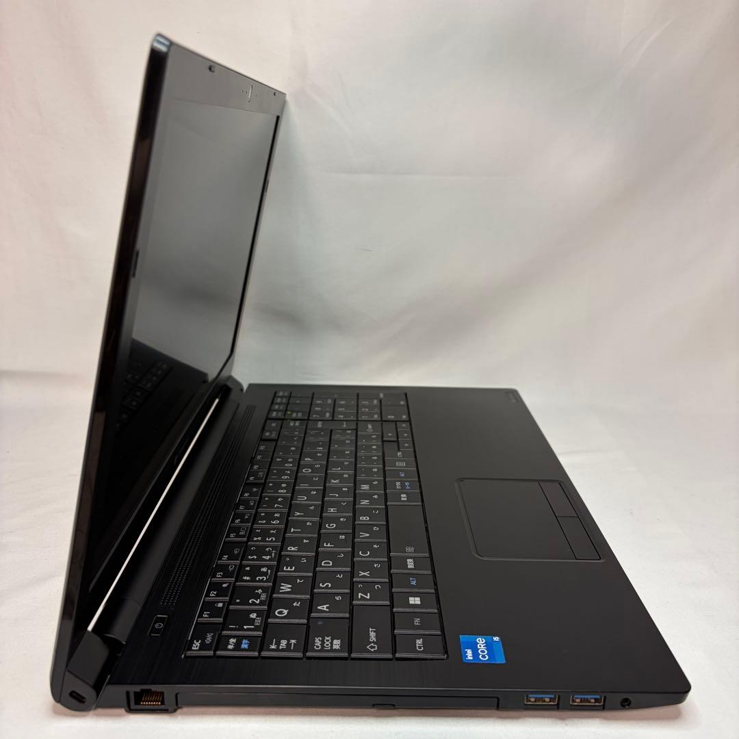 準美品 dynabook B65/HU 11世代 i5 15.6 FHD DVD
