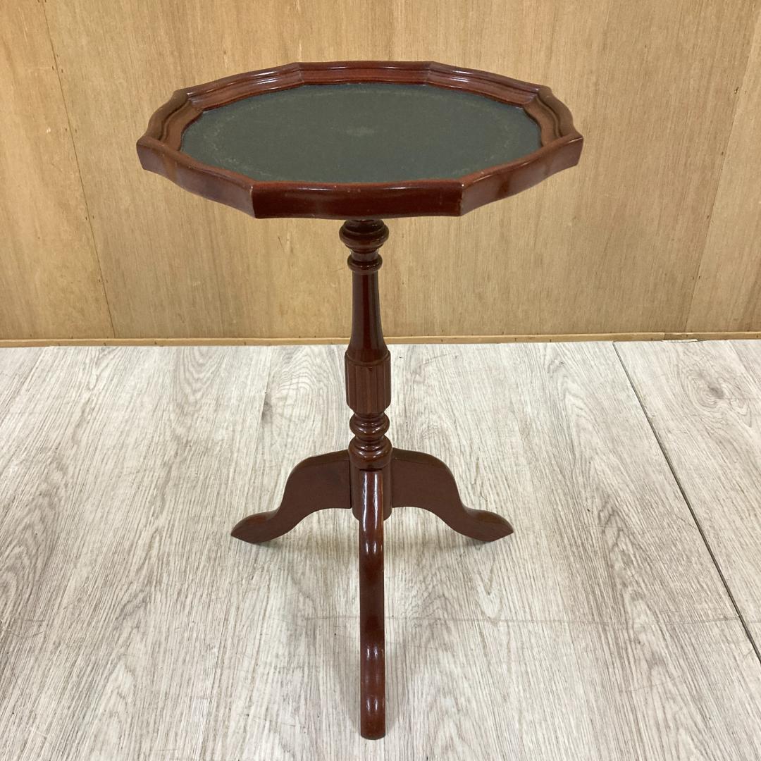 アンティーク調　サイドテーブル　コーヒーテーブル A