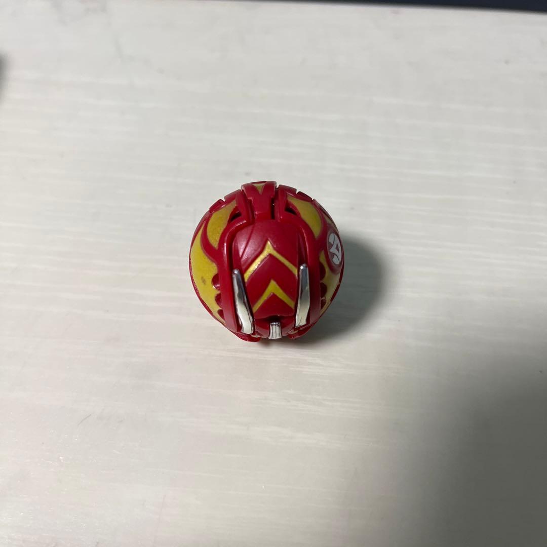 ブレイズ・爆丸ドラゴノイド + クロスバスター フィギュア