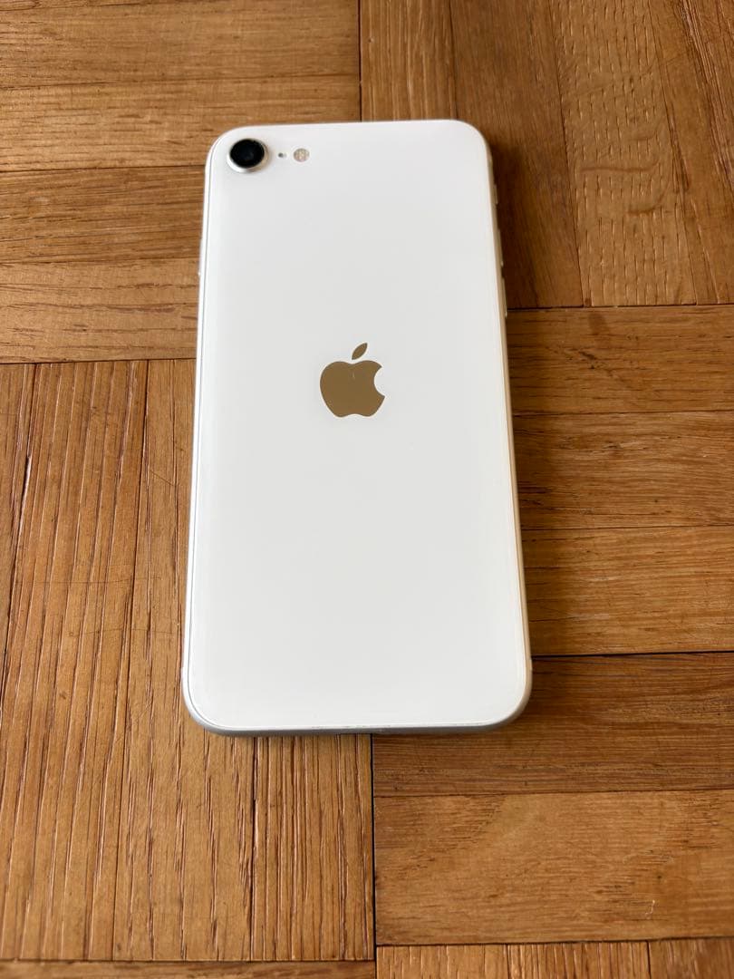 iPhone SE 第2世代ホワイト 画面ひび割れあり