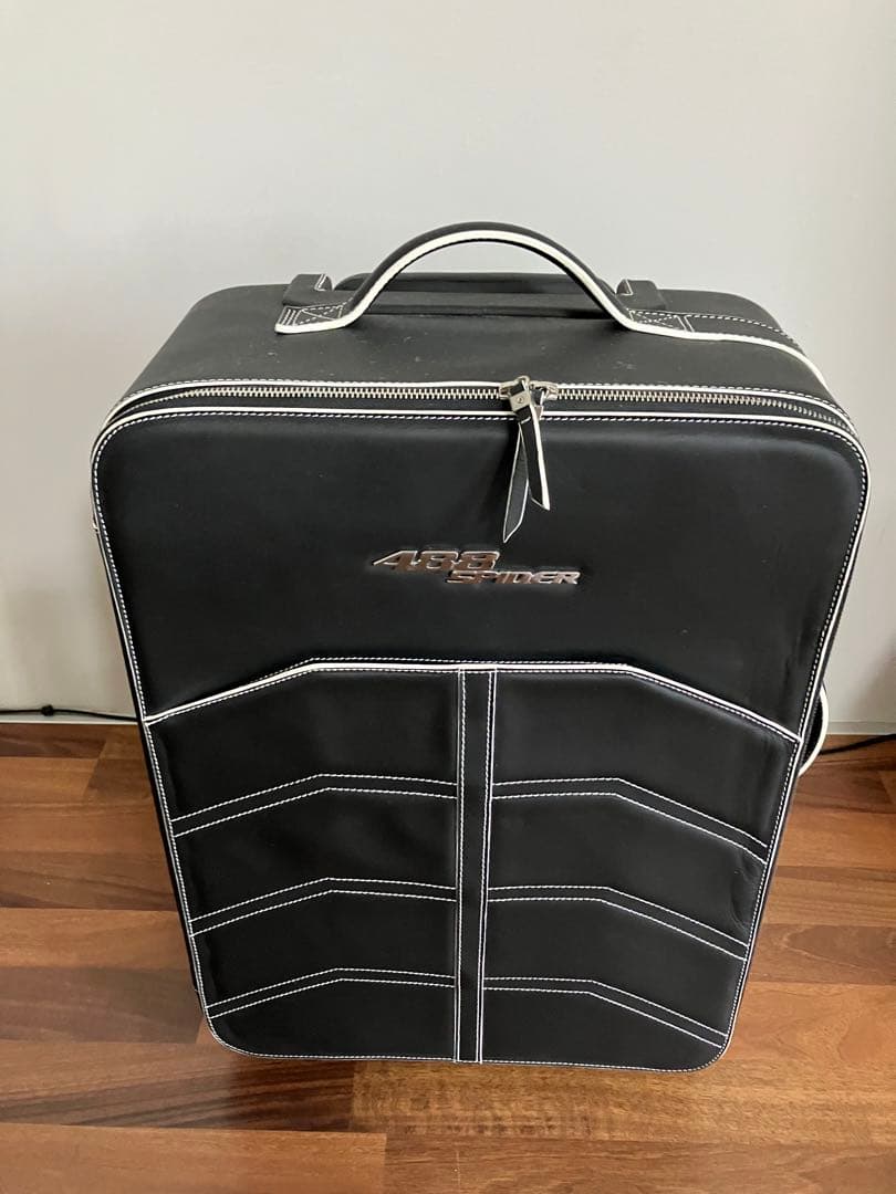 【非売品】フェラーリ購入者限定キャリーバッグ　488 GTB