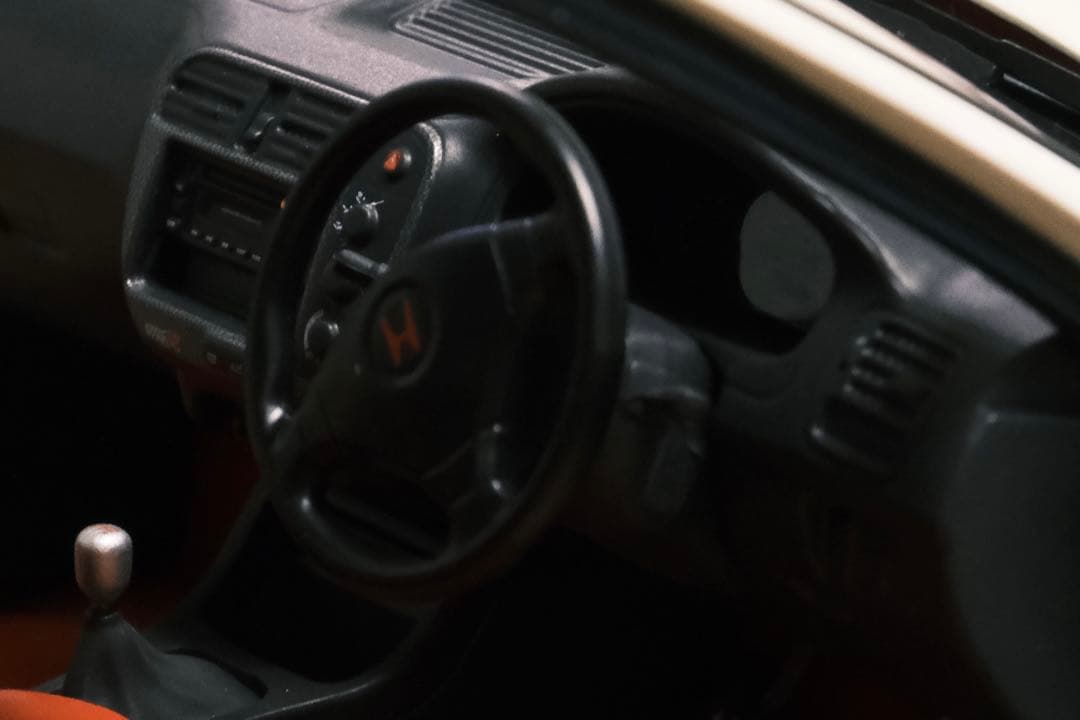 ミニカー Motorhelix 1/18 Honda civic type R (ek9)