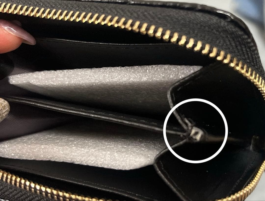 レディースブラック財布　ケース