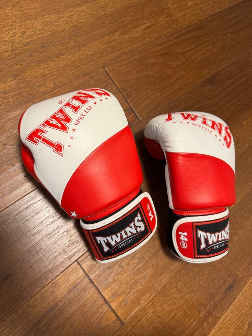 TWINS SPECIAL ボクシンググローブ 14oz 赤白
