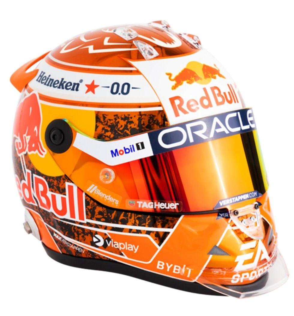 【新品未開封】フェルスタッペン 1/2 オレンジトリビュート ヘルメット