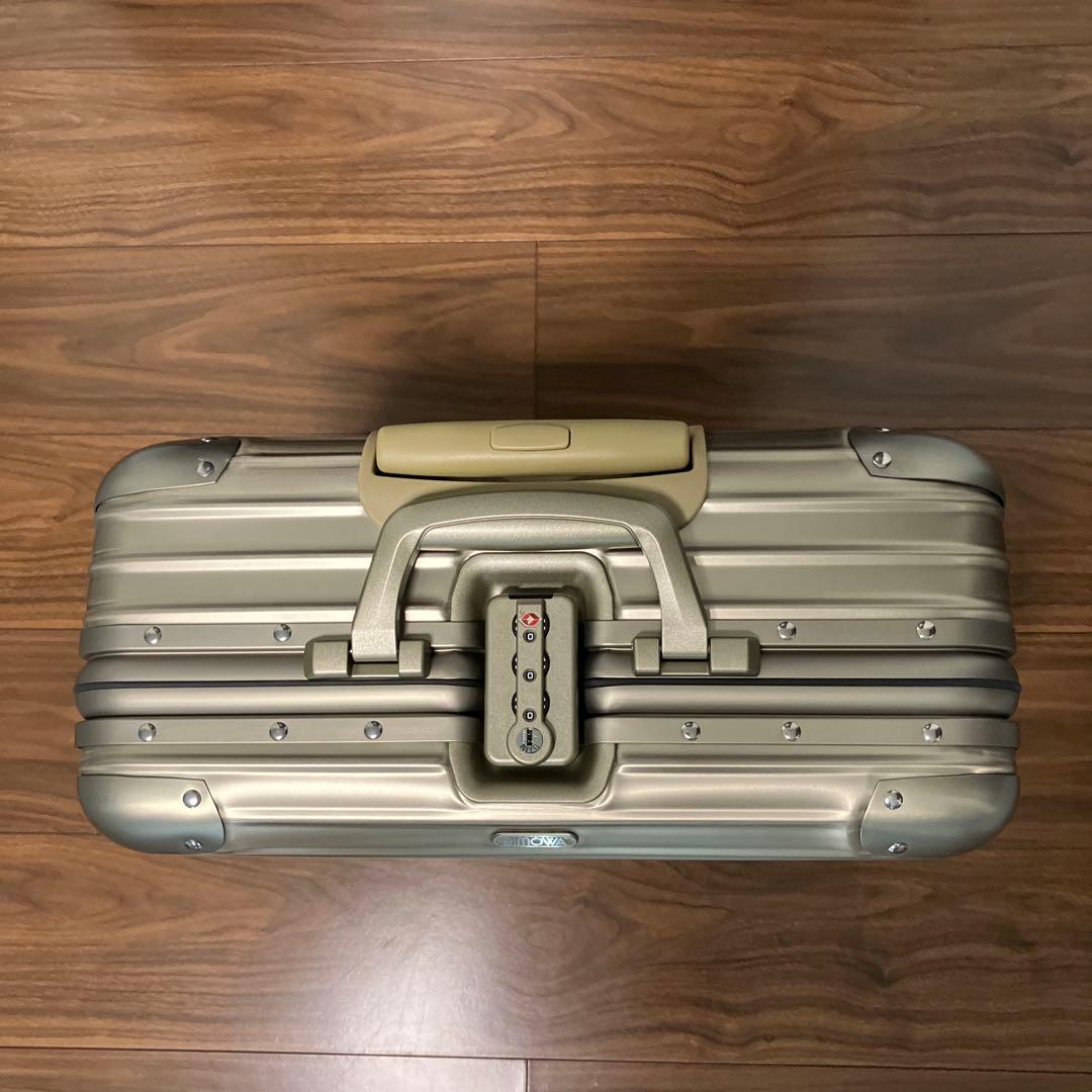 リモワ トパーズ RIMOWA TOPAS TITANIUM 新品、未使用