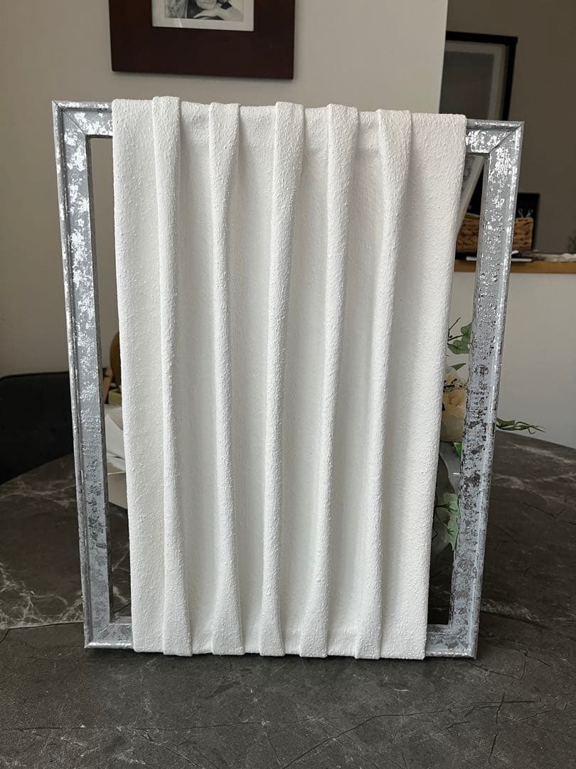 ホワイトプリーツデザインフレーム