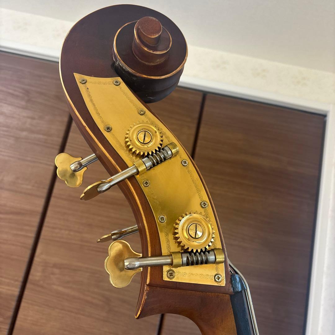 Hallstattのコントラバス「WBS-800」木製 4弦