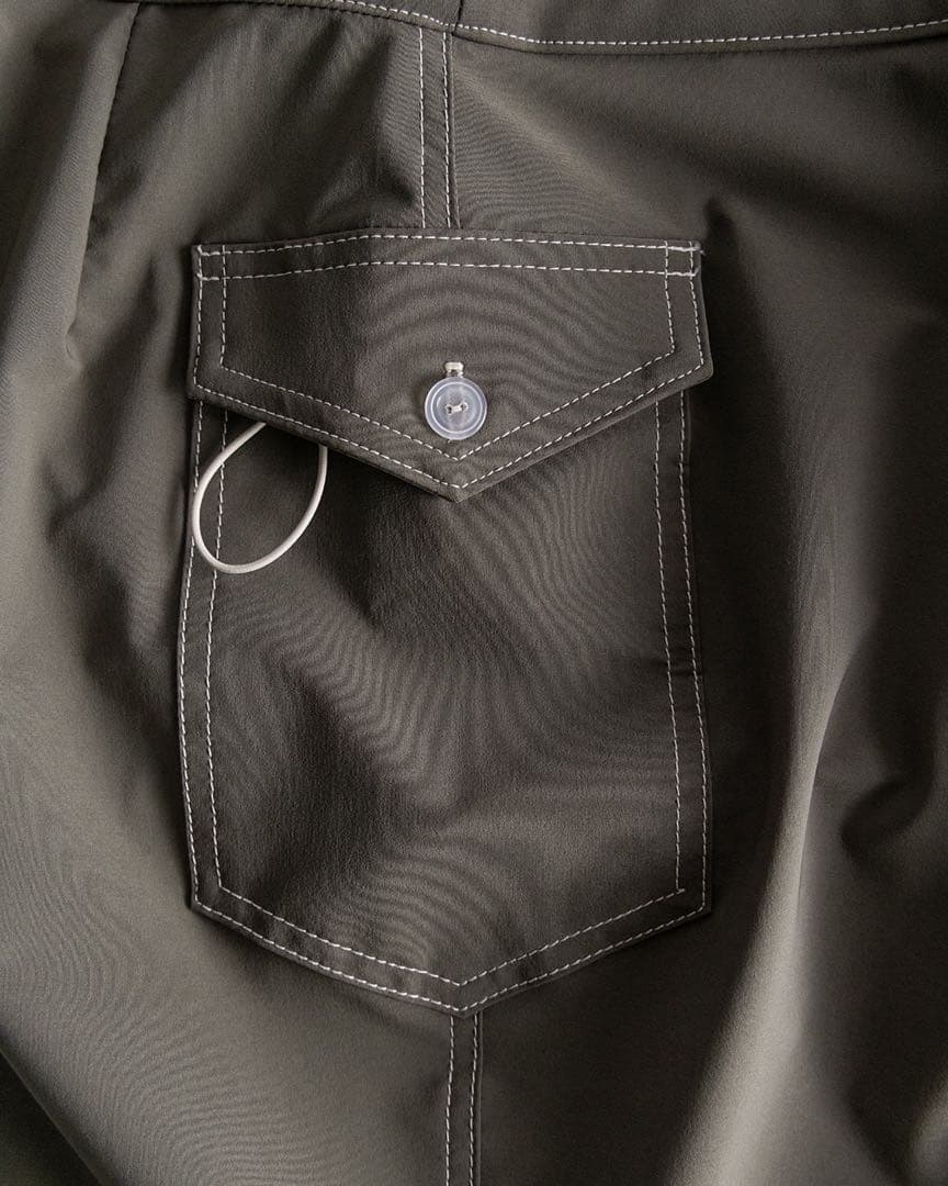 新品 アメリカ BIRDWELL 808 BOARDSHORTS オリーブ 31