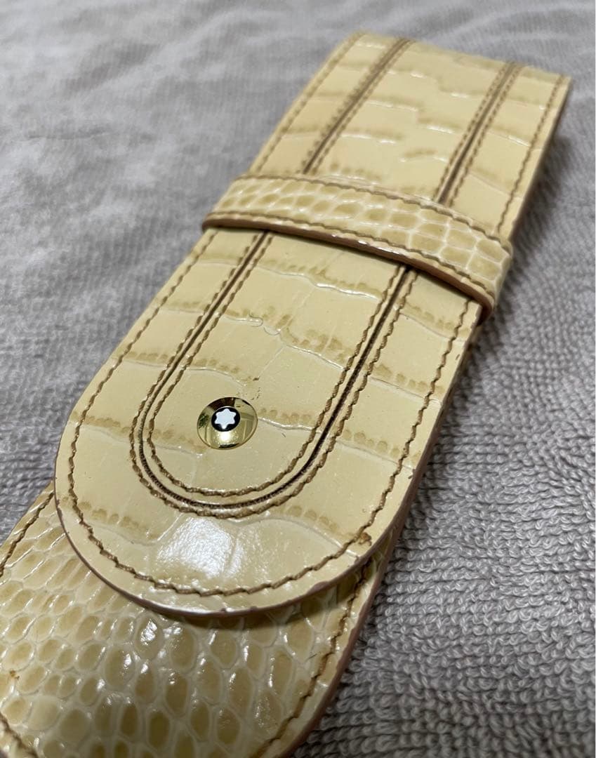 【Montblanc】クリーム色 クロコダイル風ペンケース