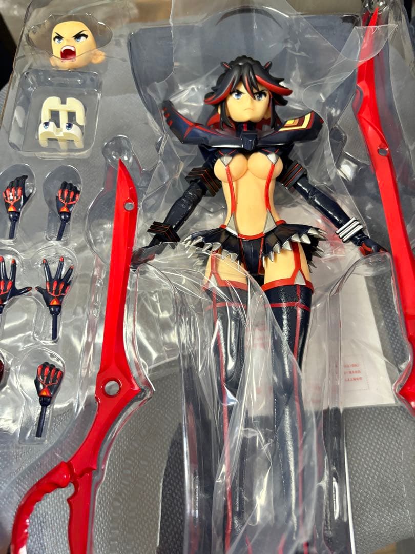 メディコムトイ RAH キルラキル 纏流子 神衣・鮮血Ver. 初回生産