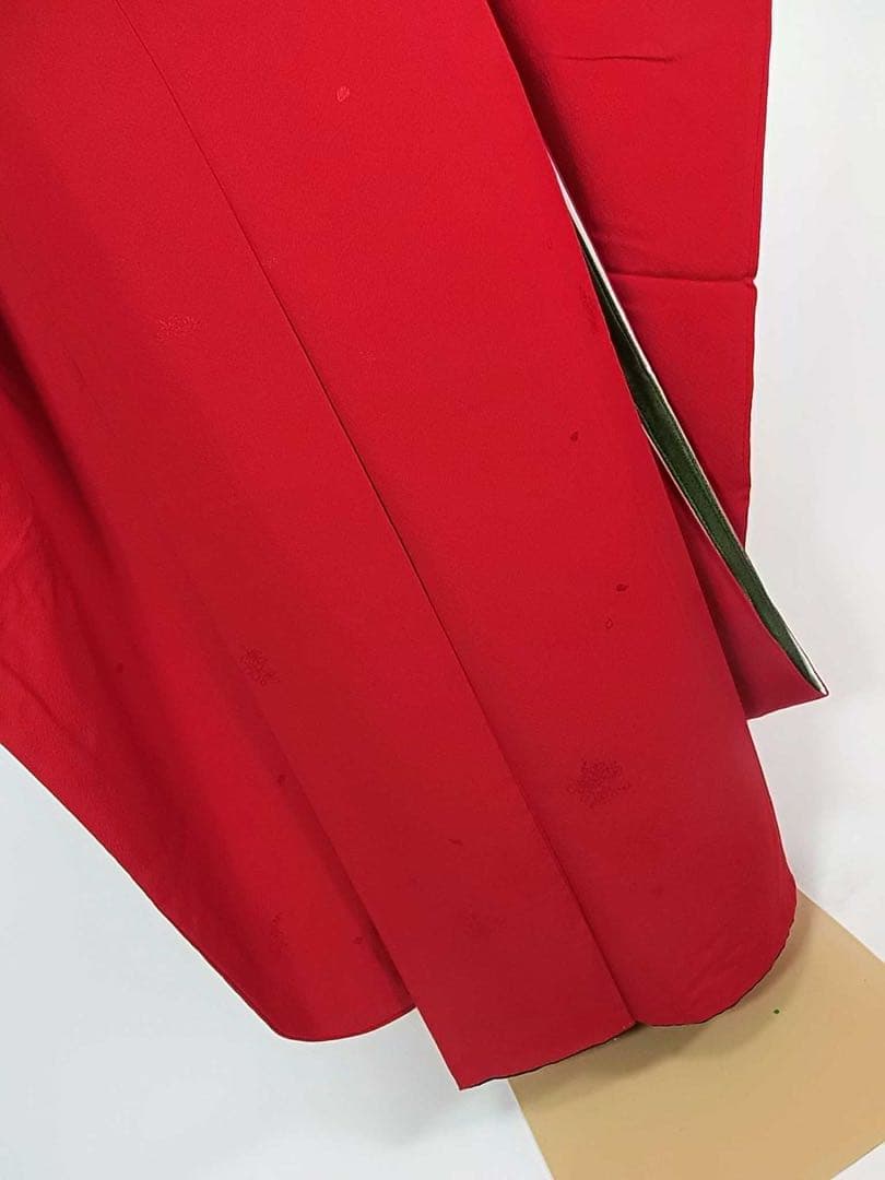 【山本寛斎デザイン】紅赤色＊色無地振袖＊上品地紋×華やぎモダン／個性派の一枚