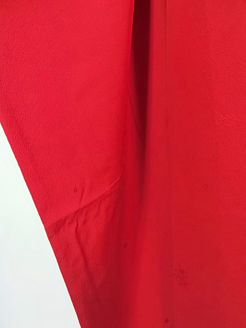 【山本寛斎デザイン】紅赤色＊色無地振袖＊上品地紋×華やぎモダン／個性派の一枚