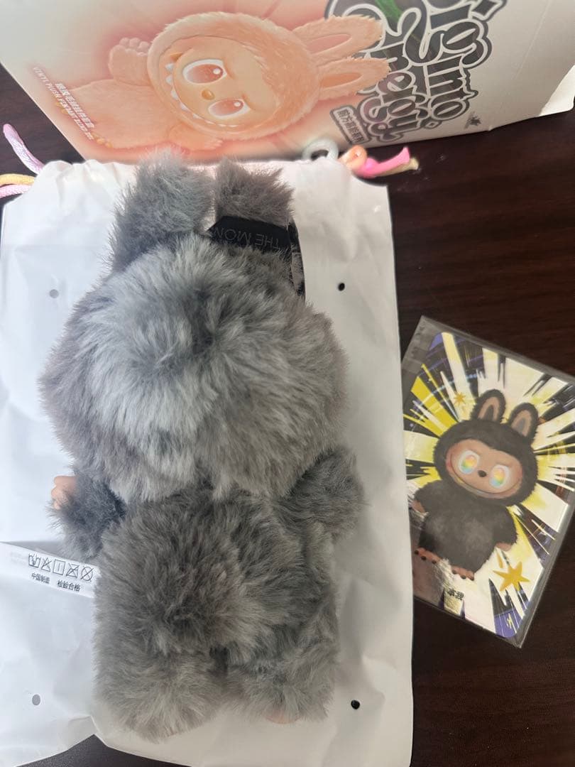 アイドル LABUBU secret