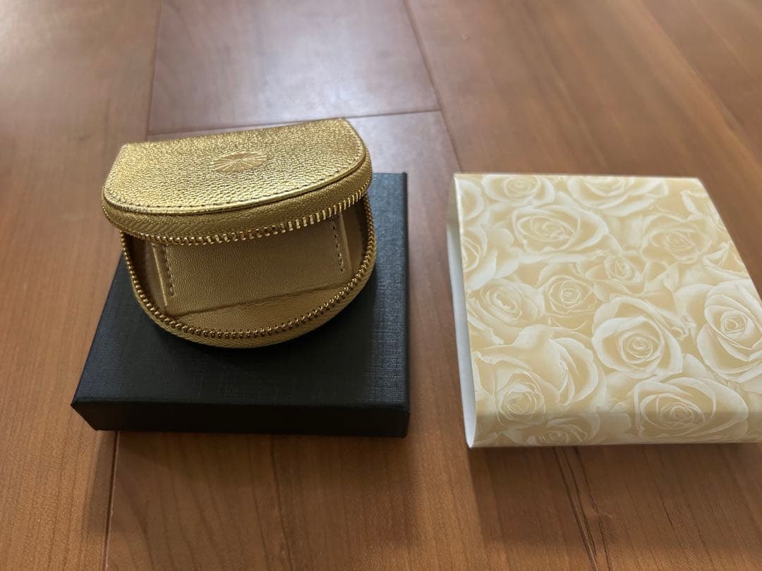 皇居 馬蹄型小銭入　財布 ゴールド