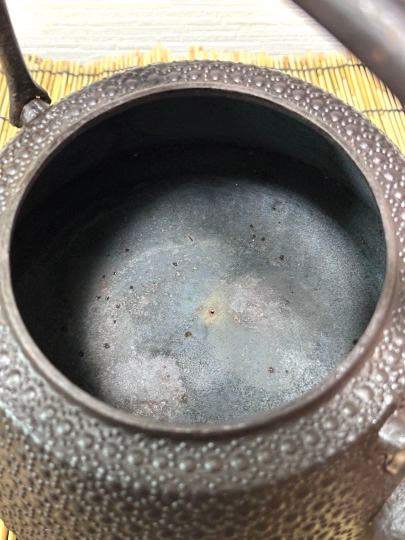 未使用、保管品　南部三厳堂１８型九重亀甲　南部鉄瓶　nasco様　売約済み