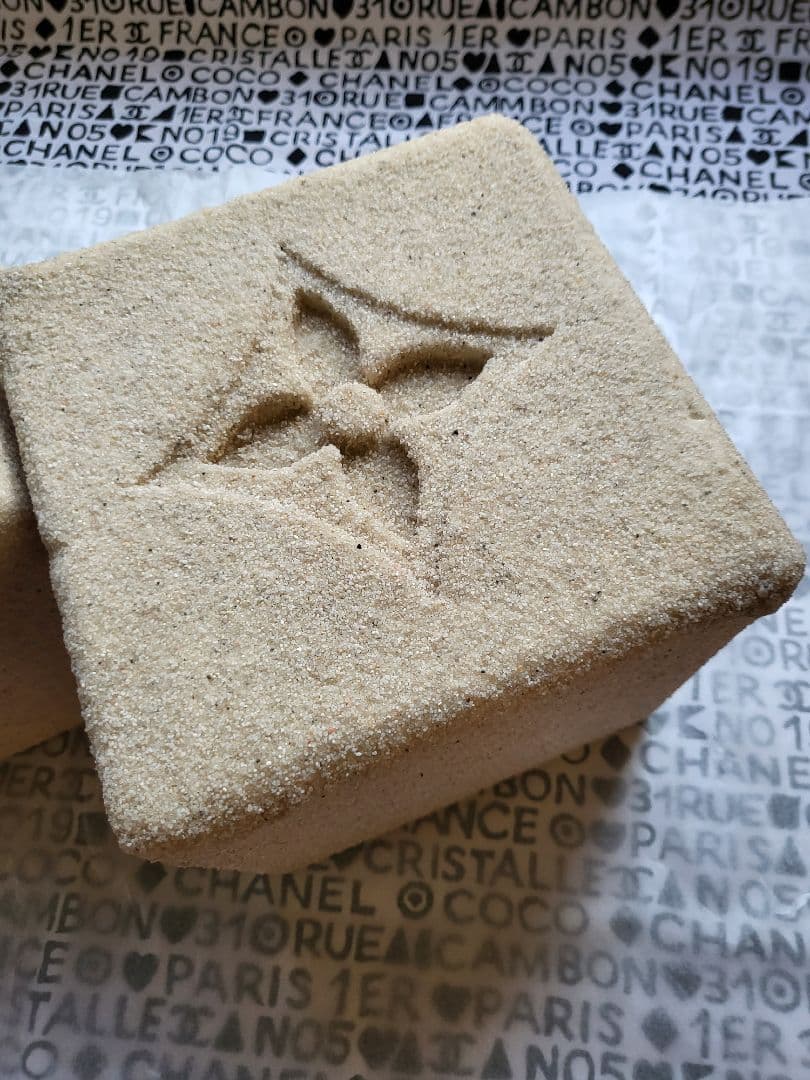 ルイヴィトン店舗ディスプレイ品