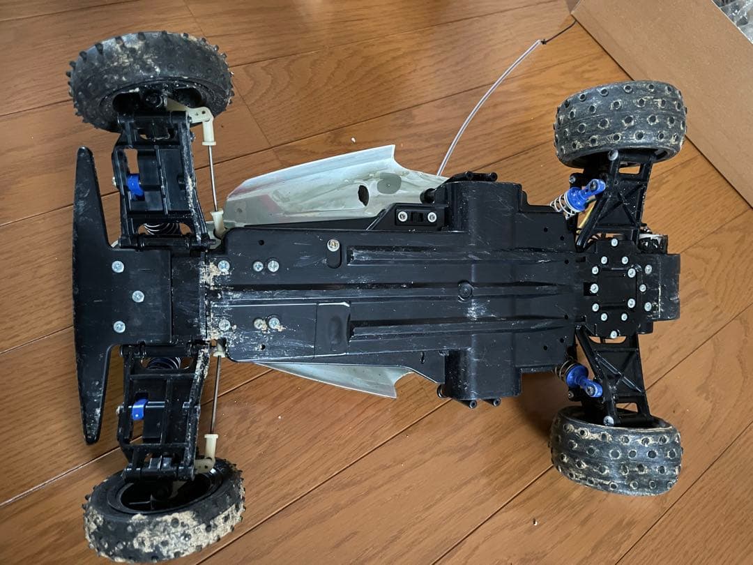 ラジコン　MADCAP 2WD