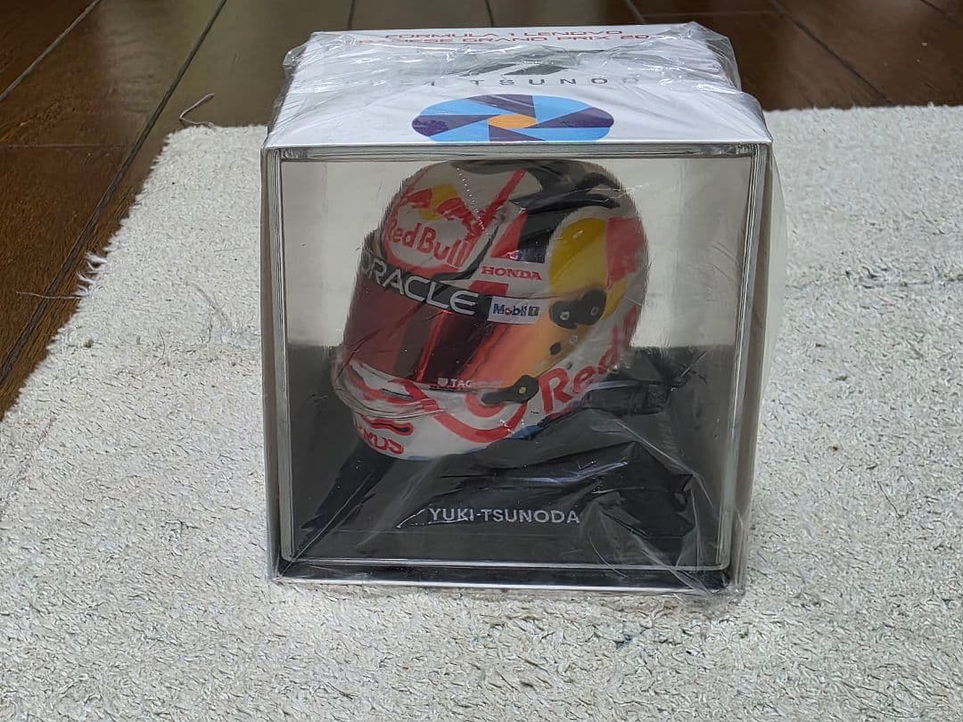 角田裕毅　2025年日本GP ミニヘルメット　モデルカーセット