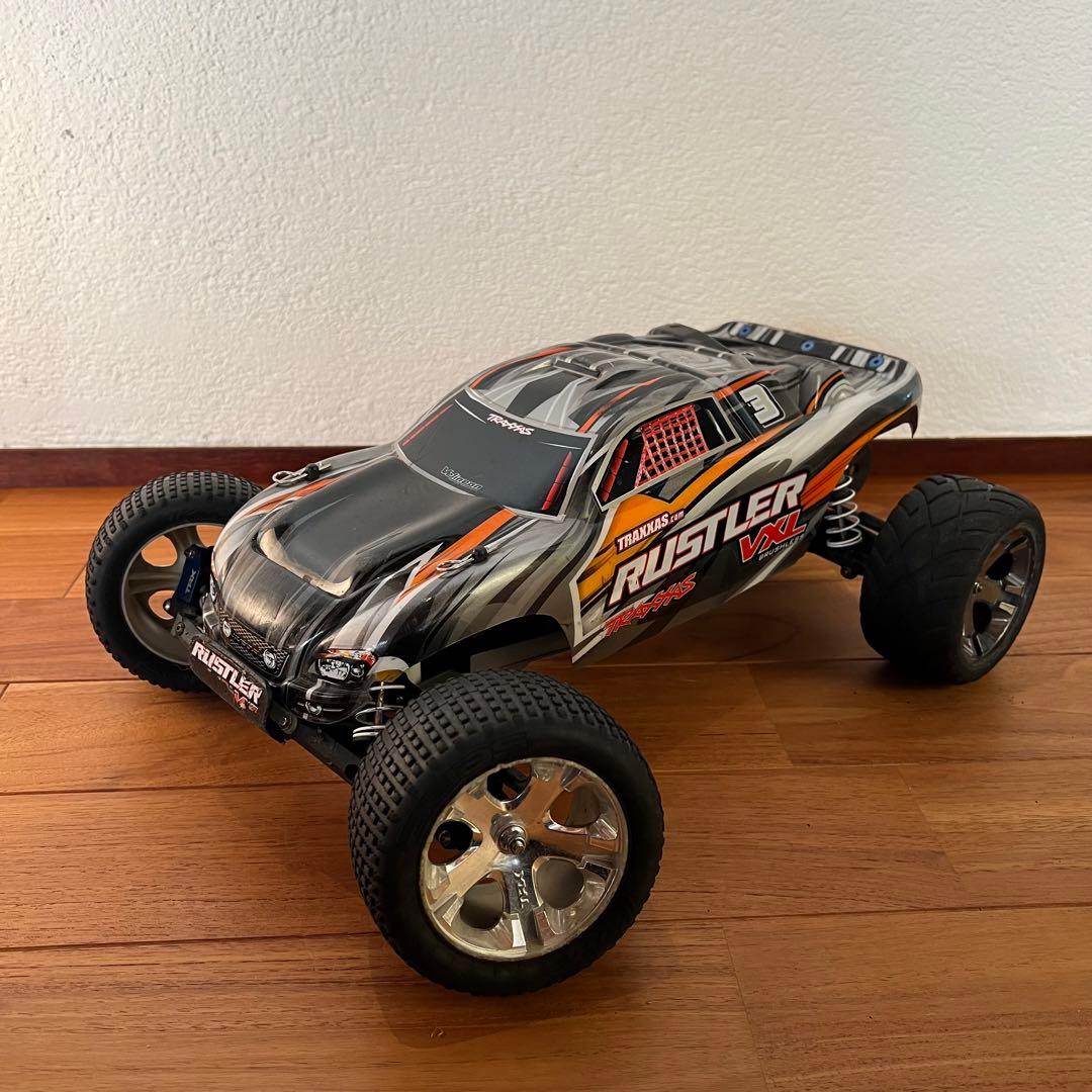 Traxxas RUSTLER VXL RCカー 部品多数
