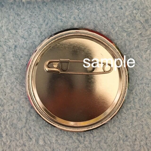 TWICEポップアップストア缶バッジ