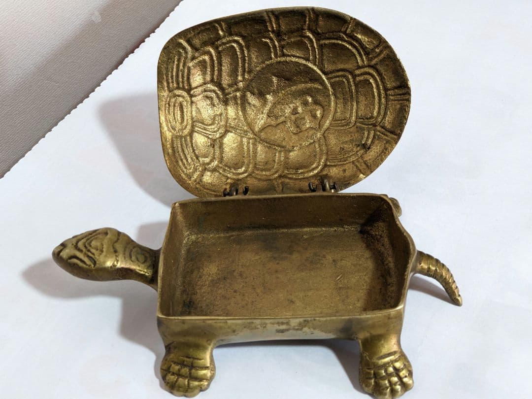 ♦中国 民国時代 銅製 亀形 自在蓋箱 煙草入 コレクション 骨董品アンティーク
