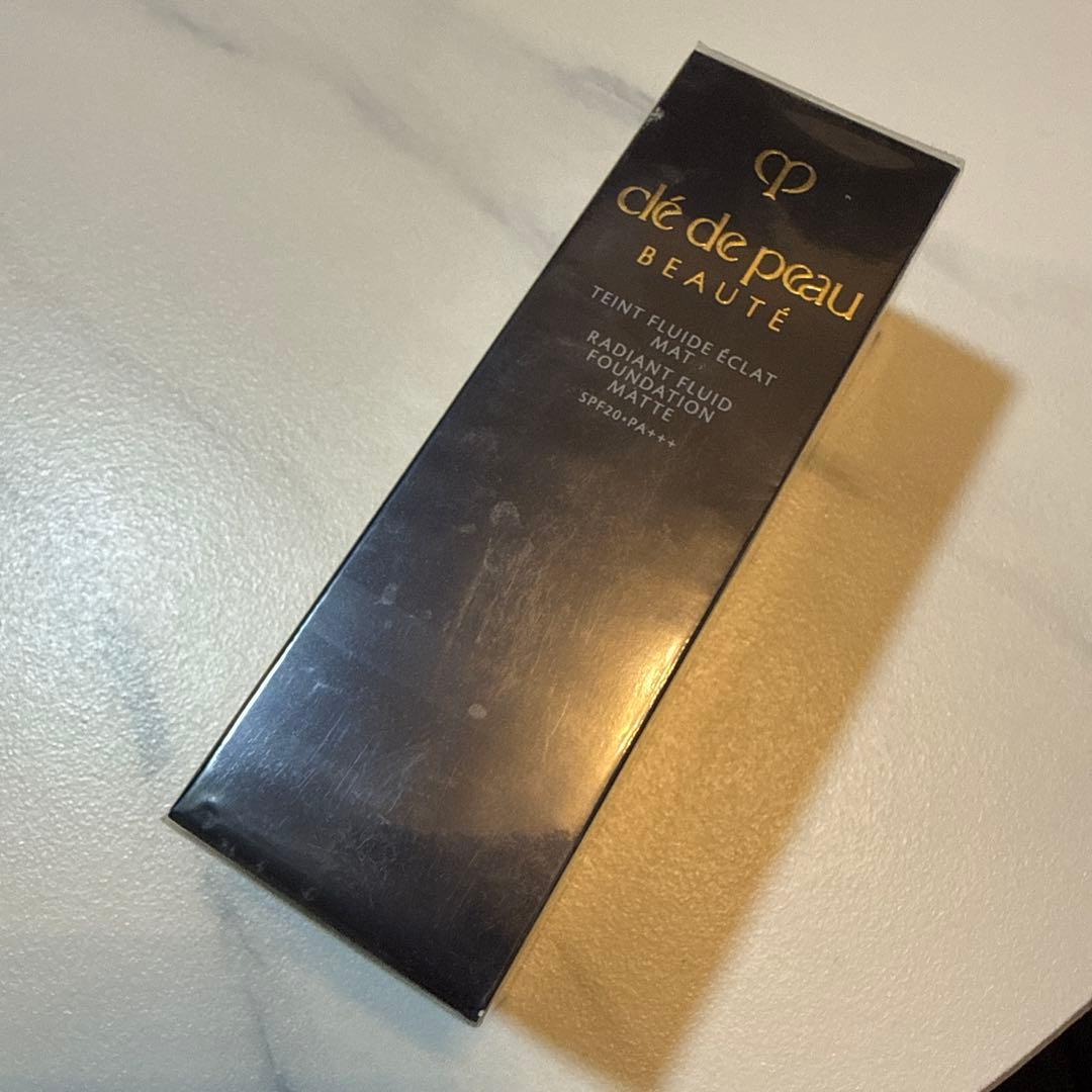 クレ・ド・ポー ボーテ タンフリュイドエクラ　マット 35ml