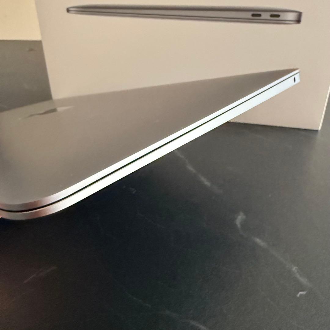 美品　M1 MacBookAir 8GB 256GB MacBook 13インチ