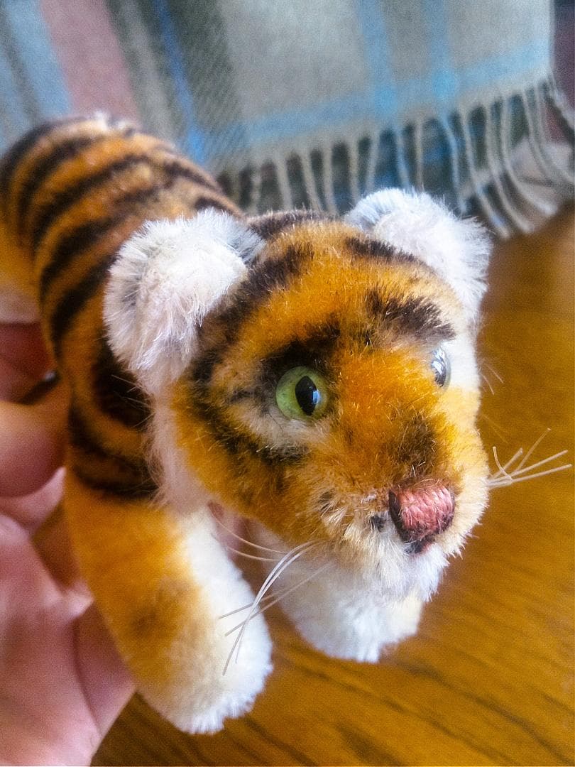 虎　シュタイフ 　きれいなバター色　ヴィンテージ　草原のアニマル　仔虎　タイガー