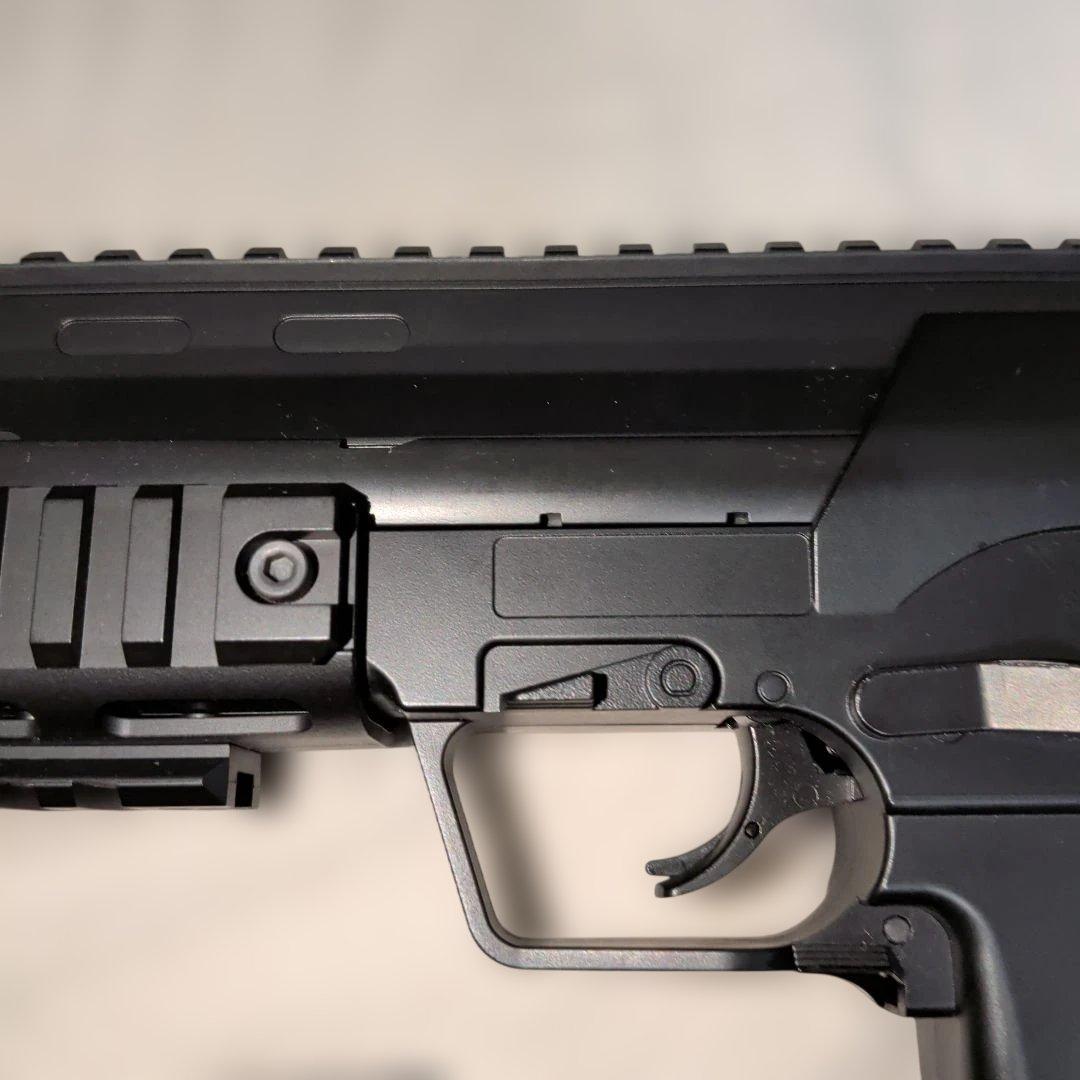 クラウンモデル CP7 10禁電動ガン ブローバック機能付き mp7