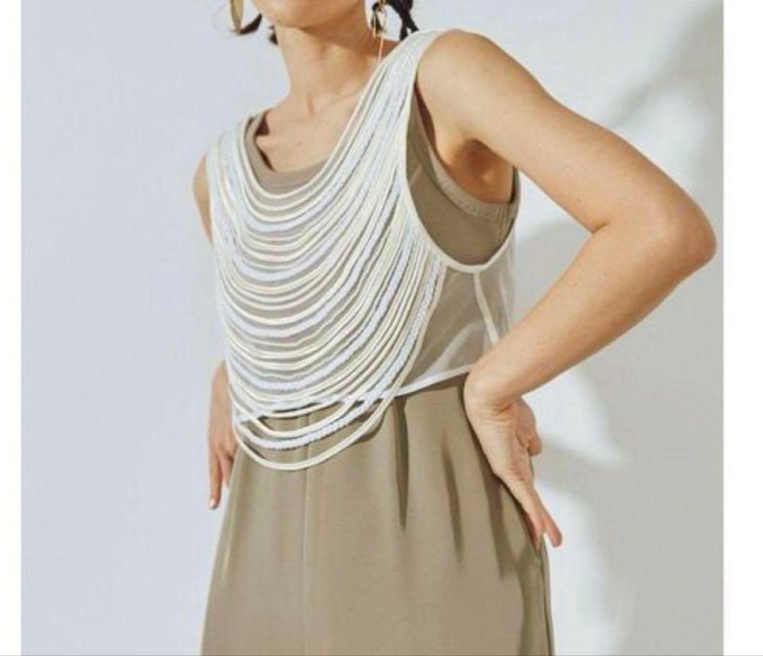 un3d コードデザインショートタンクトップ